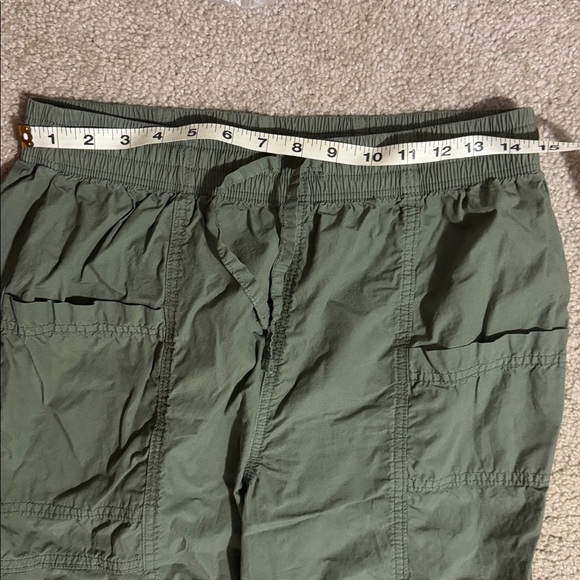 Aerie Women’s High Waisted Go-For-It Olive Fun Baggy Cargo Pants Size Small - Picture 10 of 11